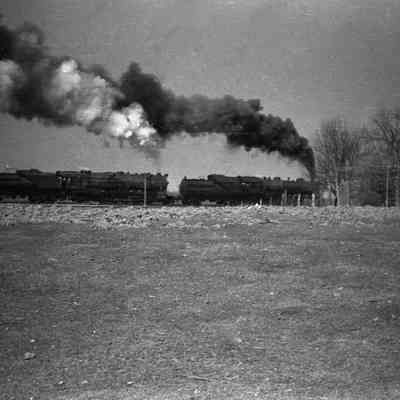 Locomotive train with smoke coming out of smokeboxes in Shenandoah Junction (IMG3896004)