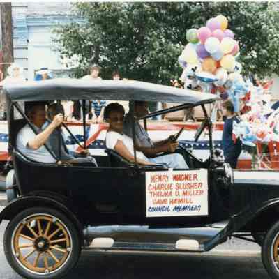 Bicentennial Parade in Charles Town