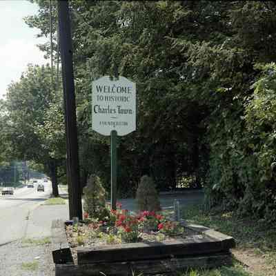 Welcome to Charles Town flower box and sign