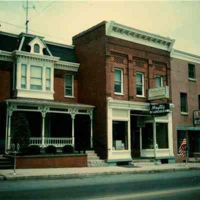 D. S. Hughes manufacturer of fine cigars on W. Washington St.