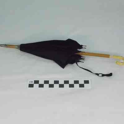 Doll umbrella