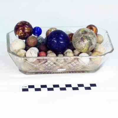 Collection of 79 marbles