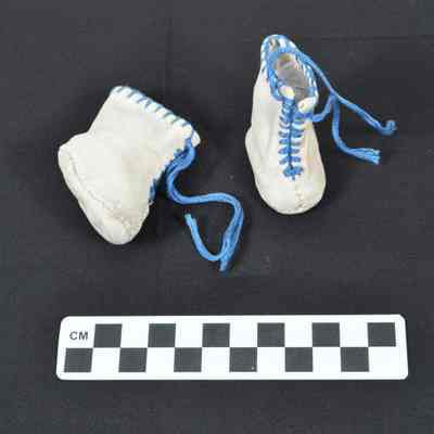 Doll shoes