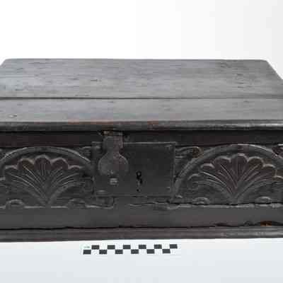 Oak box with hand forged lock and large lock plate