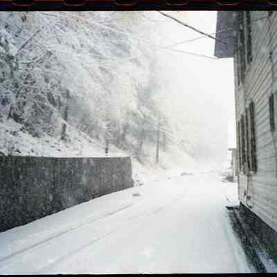 Snow in March 1998