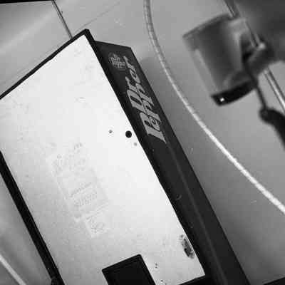 Dixie Narco Dr. Pepper machine