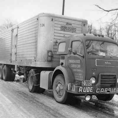 Halltown dynamite truck explosion - truck carrying explosives
