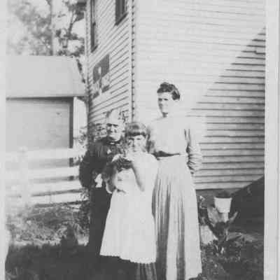 Sis Grubbs, Rita Cornwell, & Angeline Payne Gardner Gruber Cornwell
