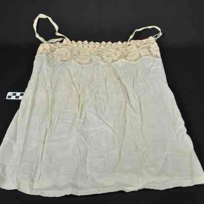 Chemise with thin straps, lace at top