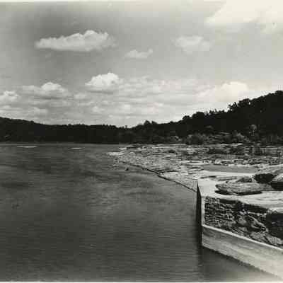Potomac River dam at Harpers Ferry