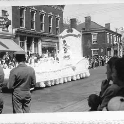 Apple Blossom - 1952