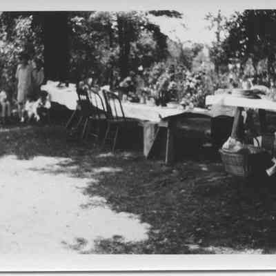 picnic at home of Jessie Gray, Halltown, WV - 1926 or 1927