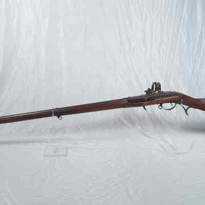 U.S. Model 1819 Hall breech-loading flintlock rifle
