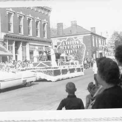 Apple Blossom - 1952