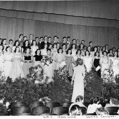 Glee Club, 1945
