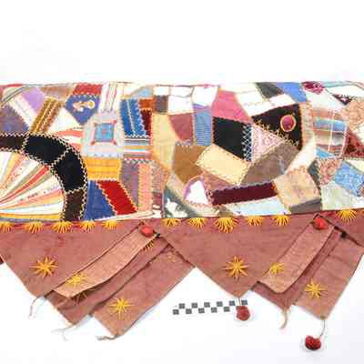 Crazy quilt design