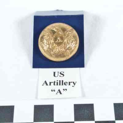 Stamped brass U.S. artillery uniform button