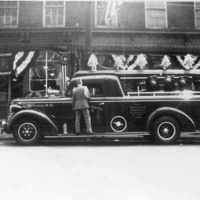 Ryneal Host Company No. 5, Martinsburg, W. Va., Seagrave fire engine: Origformat: Other