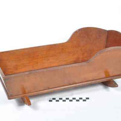 Doll cradle