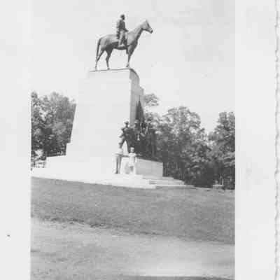 Paul & Mary Milton at Gettysburg, PA - 1938