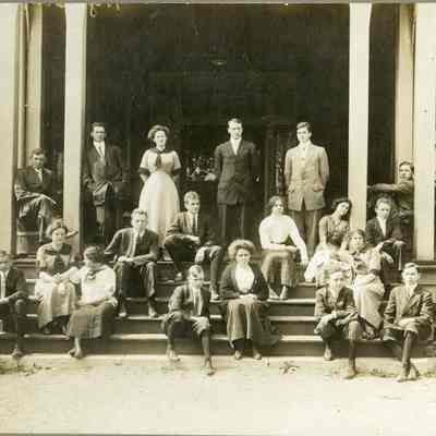 Group on the steps of Powhatan College, c. 1905-1912