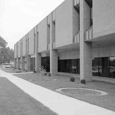 Jefferson Memorial Hospital building, December 1975