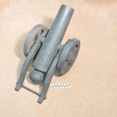 Small cast iron signal cannon