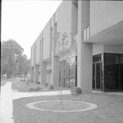 Jefferson Memorial Hospital building, December 1975