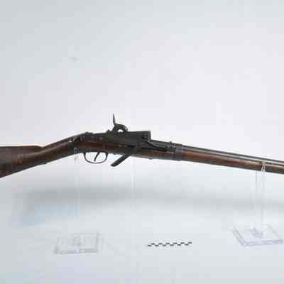 Middletown, Connecticut, carbine in the style of the Hall's breech-loading rifle