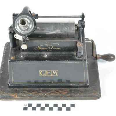 Edison cylinder phonograph