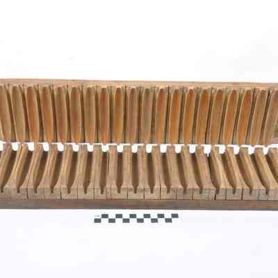 Wooden two-piece cigar mold