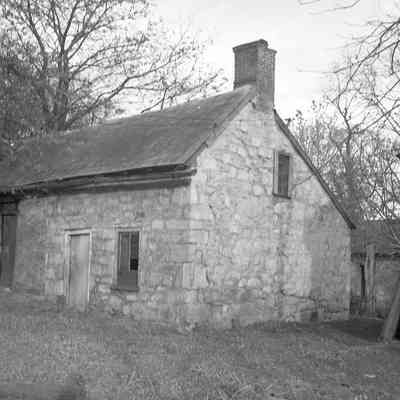 Happy Retreat or Mordington: Origformat: Other