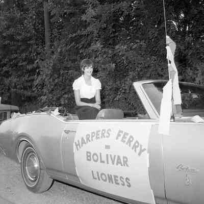 Lions float in Harpers Ferry Parade