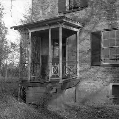 Happy Retreat or Mordington: Origformat: Other