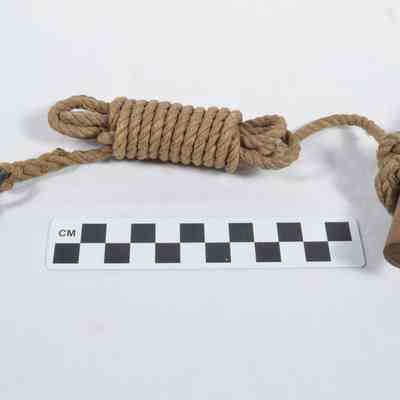 Artillery lanyard