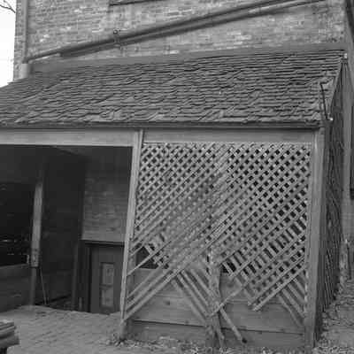 Happy Retreat or Mordington: Origformat: Other