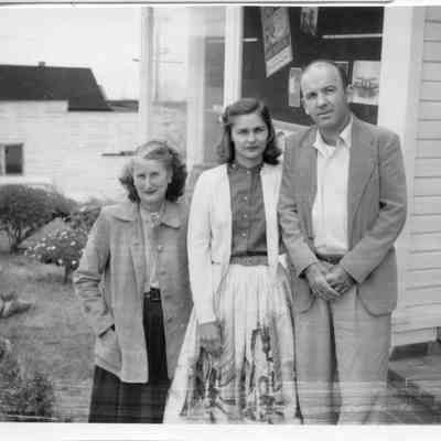 Josephine Gardner VanDeren, Mary Milton Simmons, & Forrest Clyde Simmons
