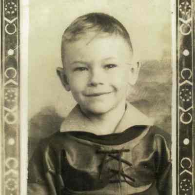 Bobby Orndorff's school picture 1939-40
