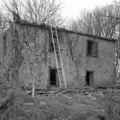 Happy Retreat or Mordington: Origformat: Other