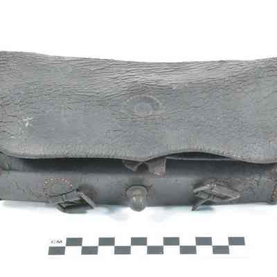 Leather cartridge box