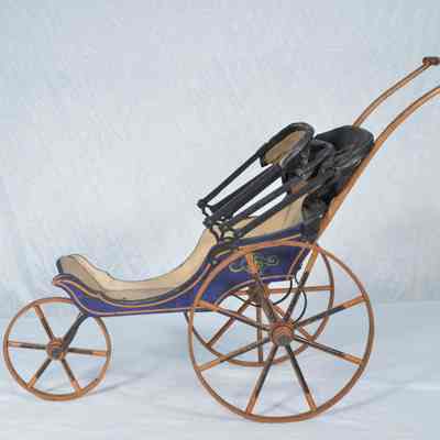 Wooden baby carriage