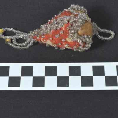 Teardrop shaped pincushion