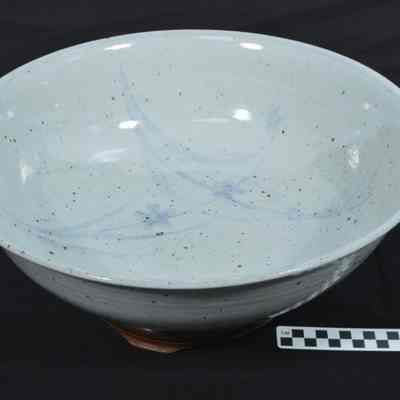 Large light gray stoneware bowl