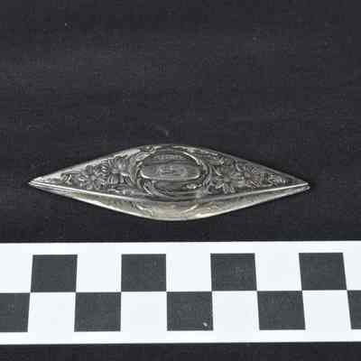 Silver tatting shuttle