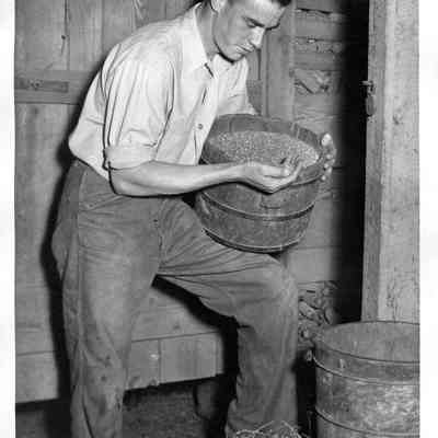 Paul William Milton w/ Pillsburgy award-winning wheat