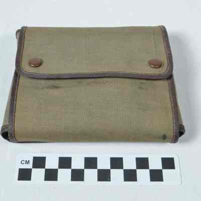 WWII "Jeepak" grooming kit