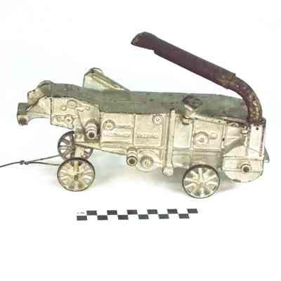 Cast iron threshing machine