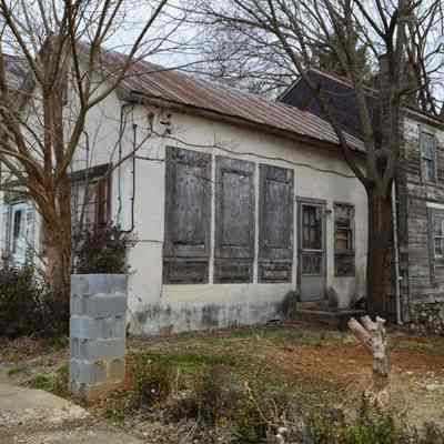 Site of Harris barbershop, S. West St., Charles Town