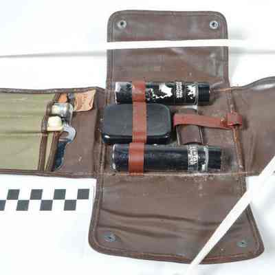 WWII "Jeepak" grooming kit