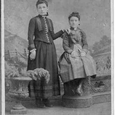 Stacia Lloyd (Mrs. Karl Fleming) & Sadie Lloyd (Mrs. Burr Piggott)